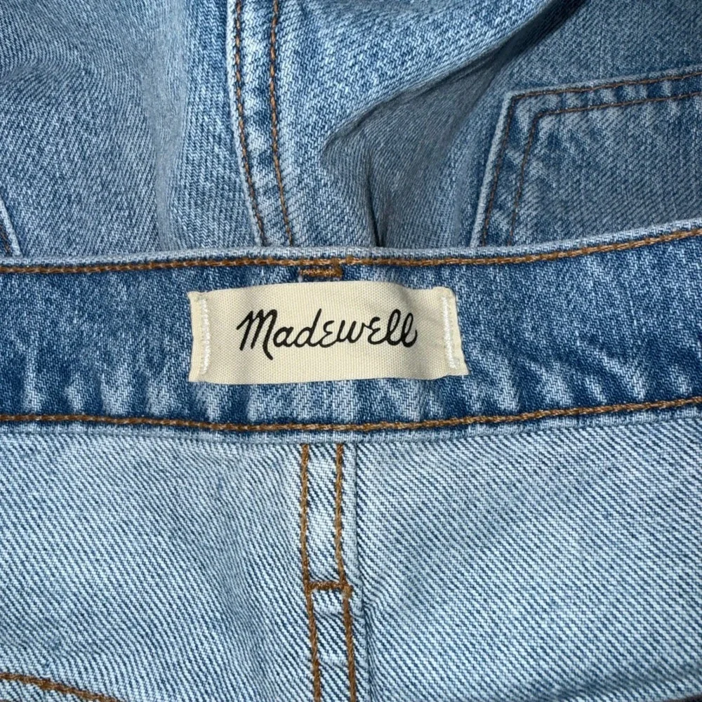Madewell Relaxed Denim Shorts Women 30 Light Blue Good Distressed Raw Hem